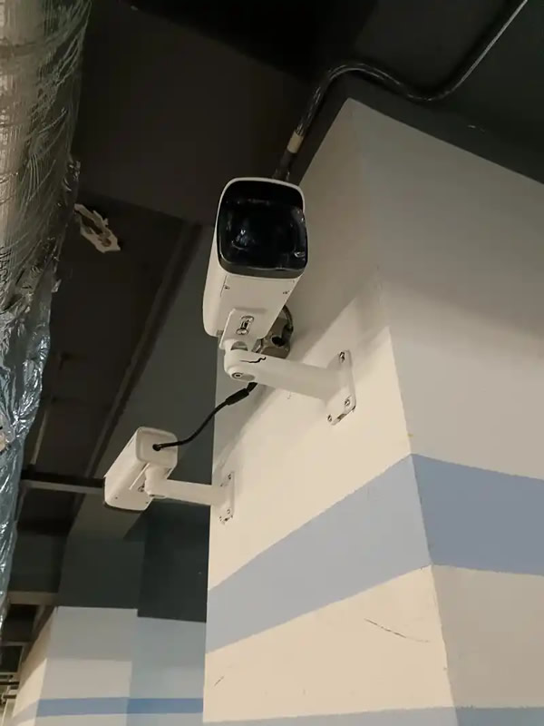 安裝監(jiān)控攝像頭價格 監(jiān)控攝像頭安裝收費